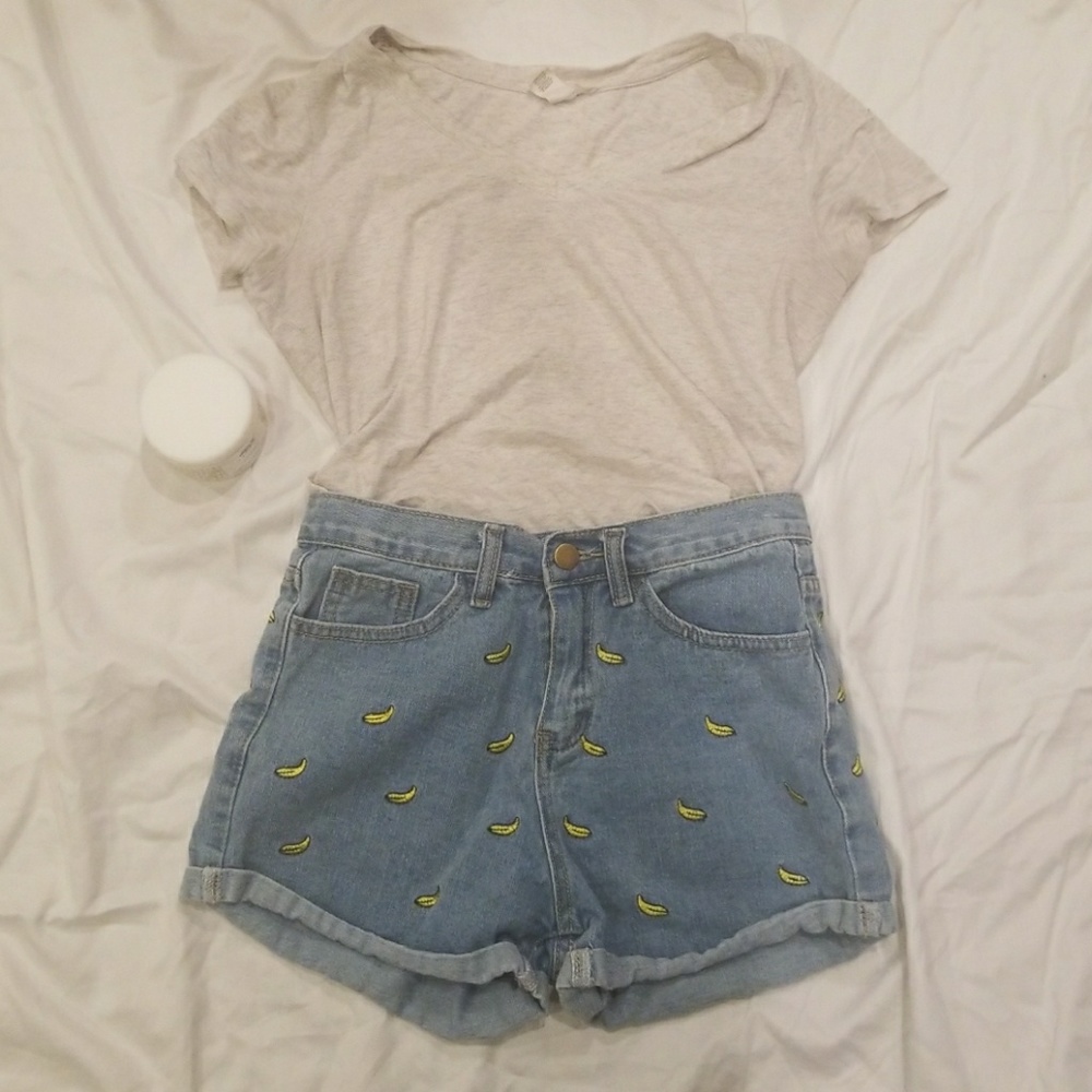 High Waisted Banana Print Denim Shorts